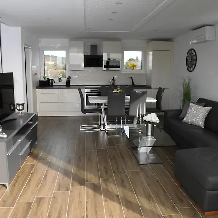 Luxury Sundance Vila *