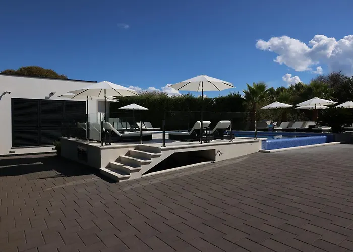 Luxury Sundance